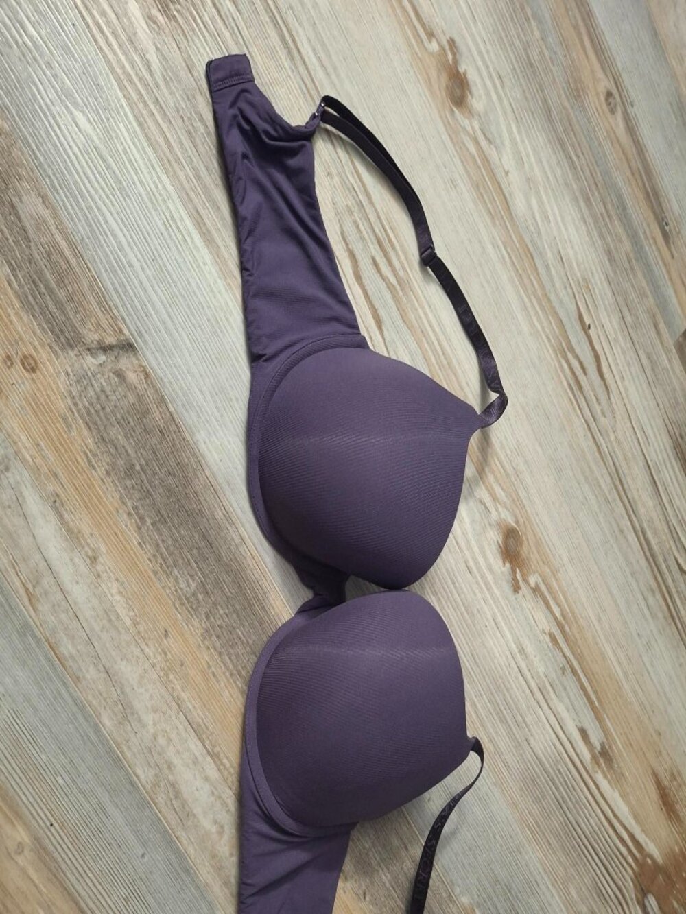 Victoria's Secret T-Shirt Push-Up Full Coverage Underwire 36D Purple Bra